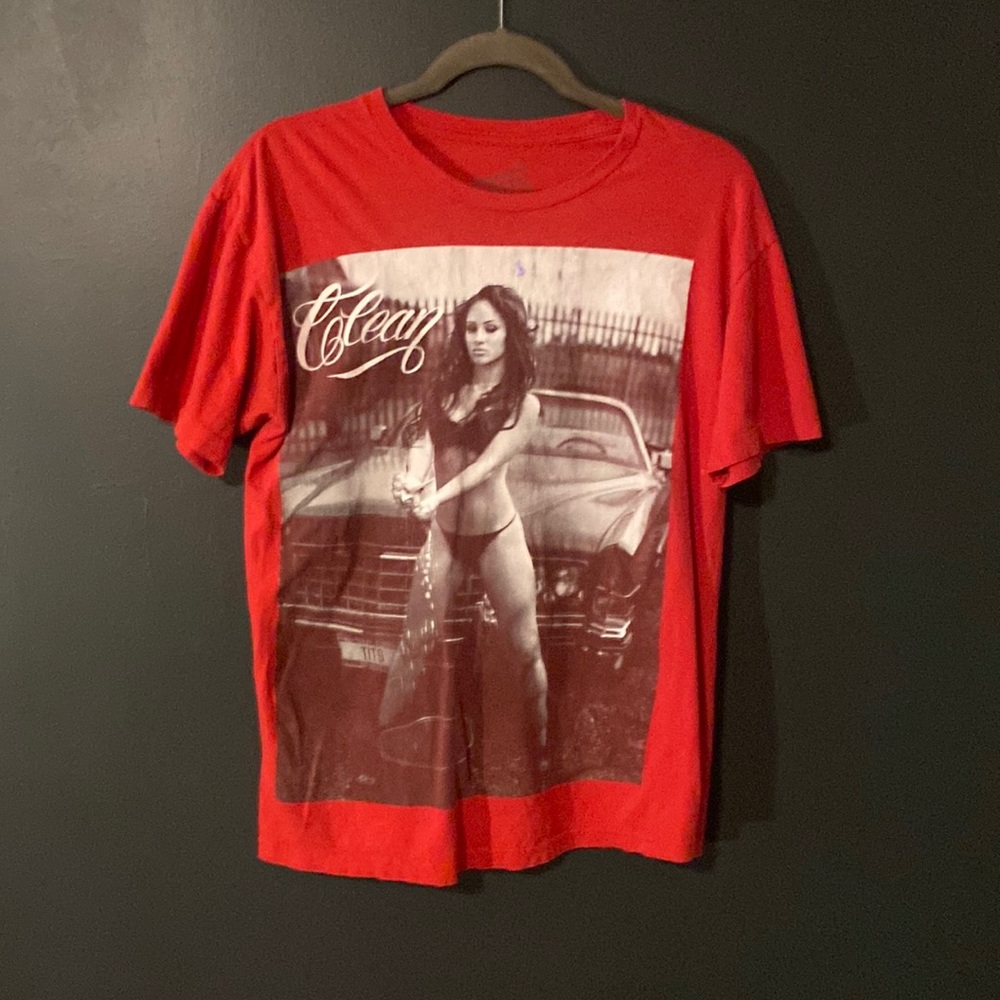 Medium , Red , T shirt